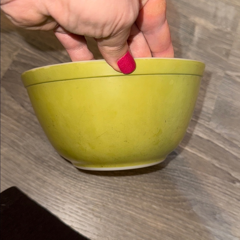 Vintage Pyrex Verde 1.5 Quart Nesting Bowl - Picture 8 of 10